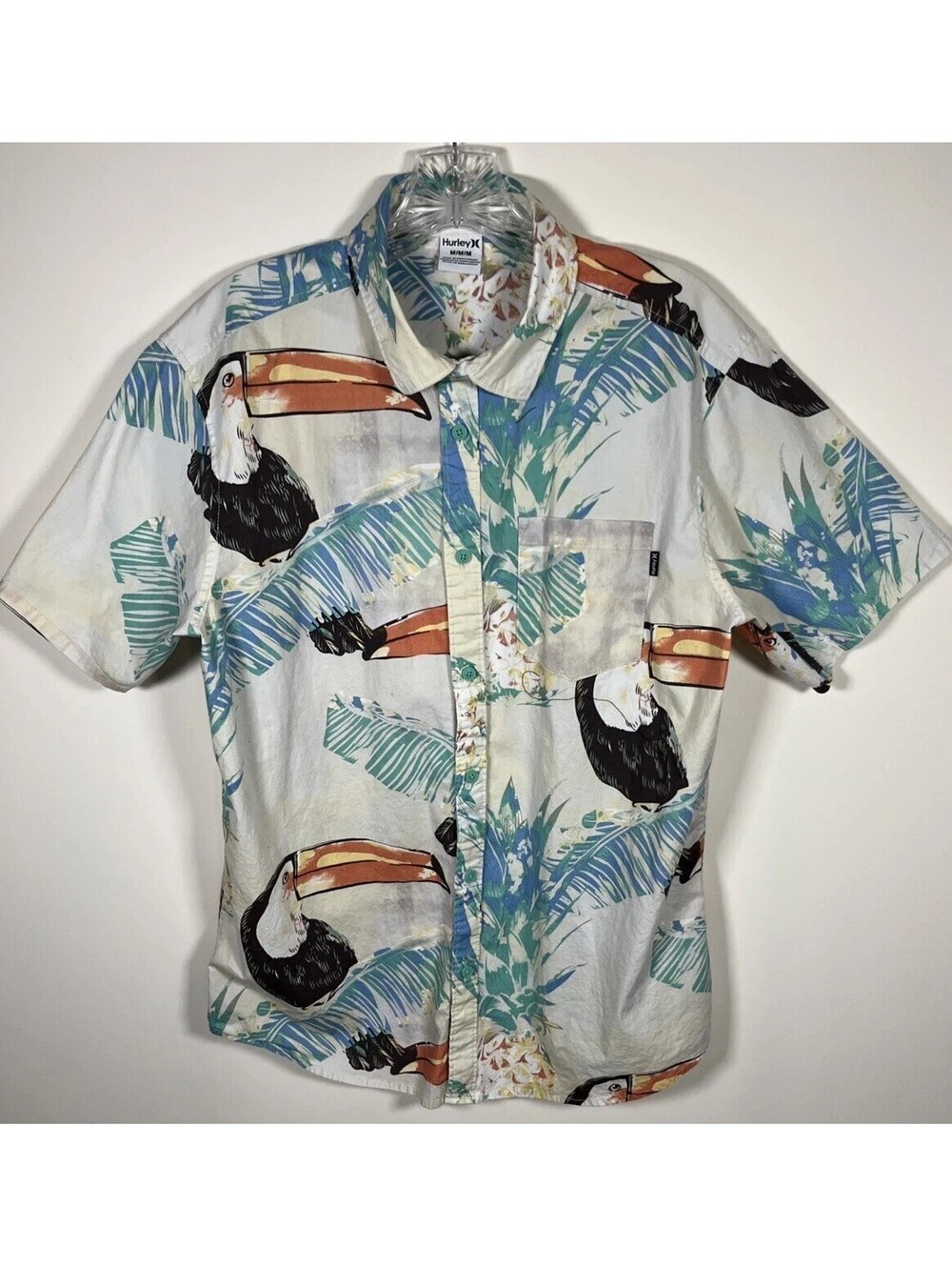 Hurley Toucan Pineapple Tropical Button Up Shirt Mens M Short Sleeve Hawaiian